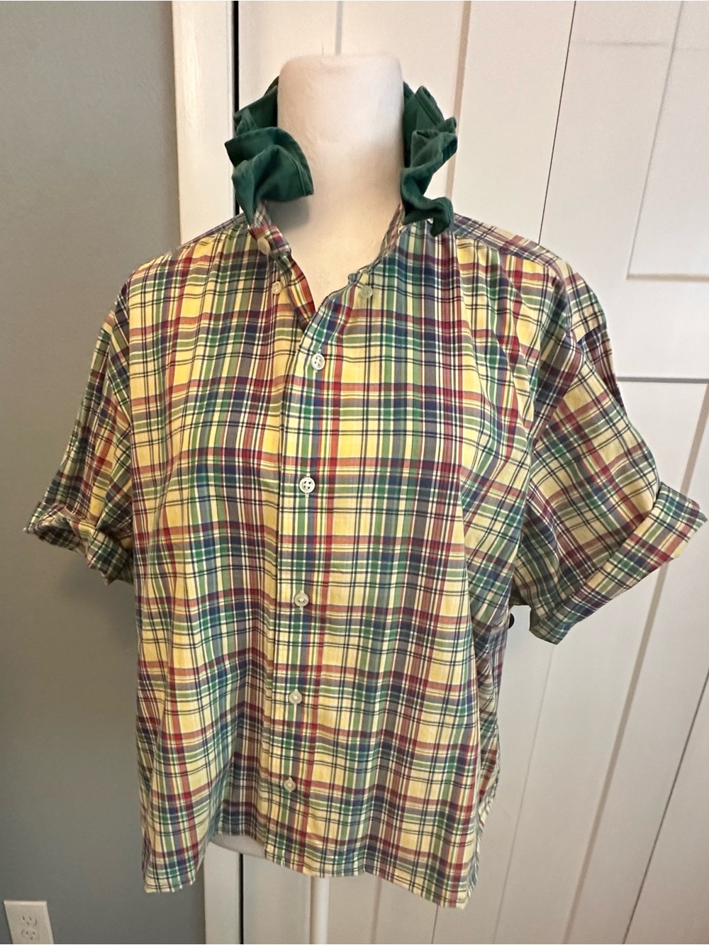 Women - Upcycled (reworked) men’s shirt with ruffled collar Ralph lauren
